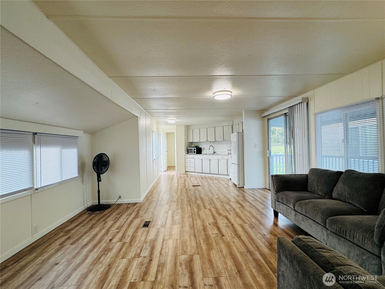 8080 Harborview Road, Unit F56 Blaine, WA 98230 - Photo 9 of 23 Gallery Image 9