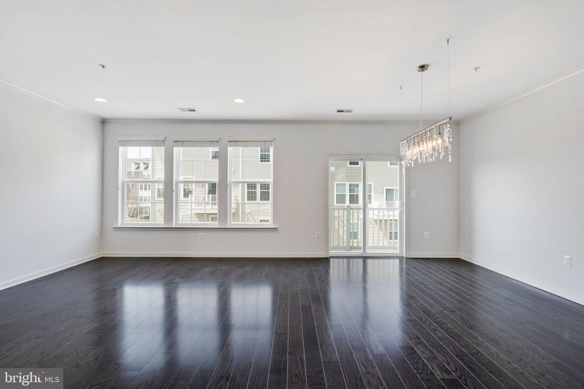 25584 Tolar Square Chantilly, VA 20152 - Photo 19 of 36