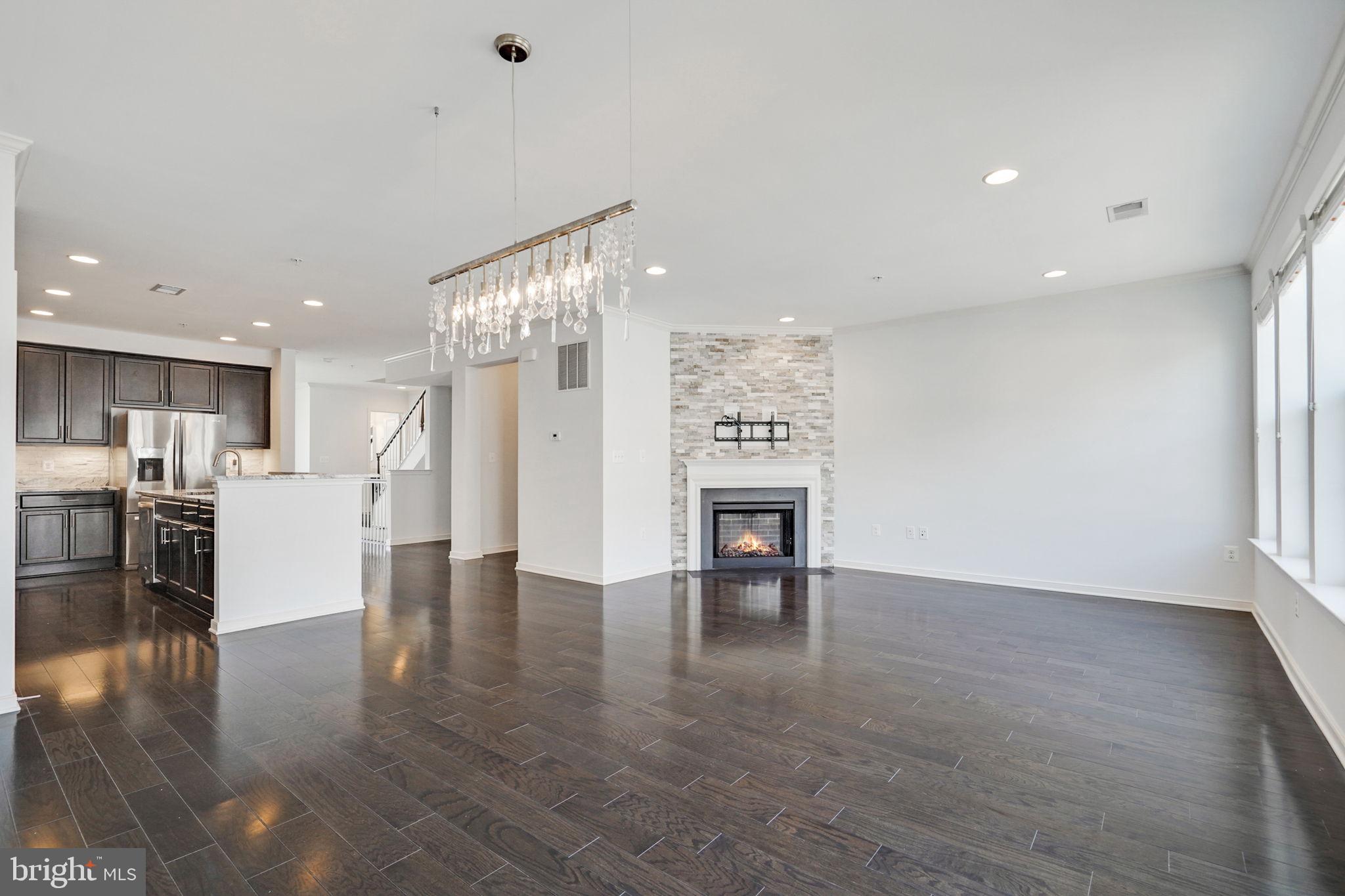 25584 Tolar Square Chantilly, VA 20152 - Photo 20 of 36