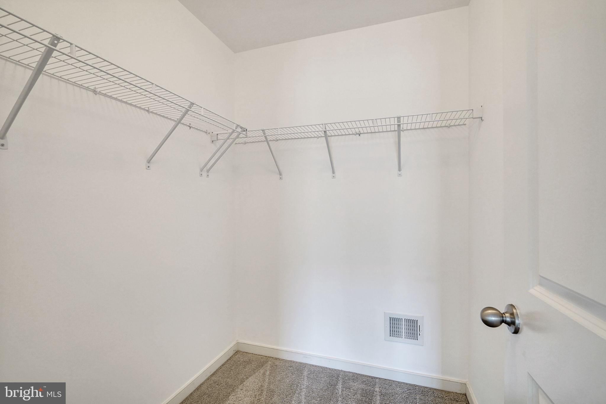 25584 Tolar Square Chantilly, VA 20152 - Photo 27 of 36