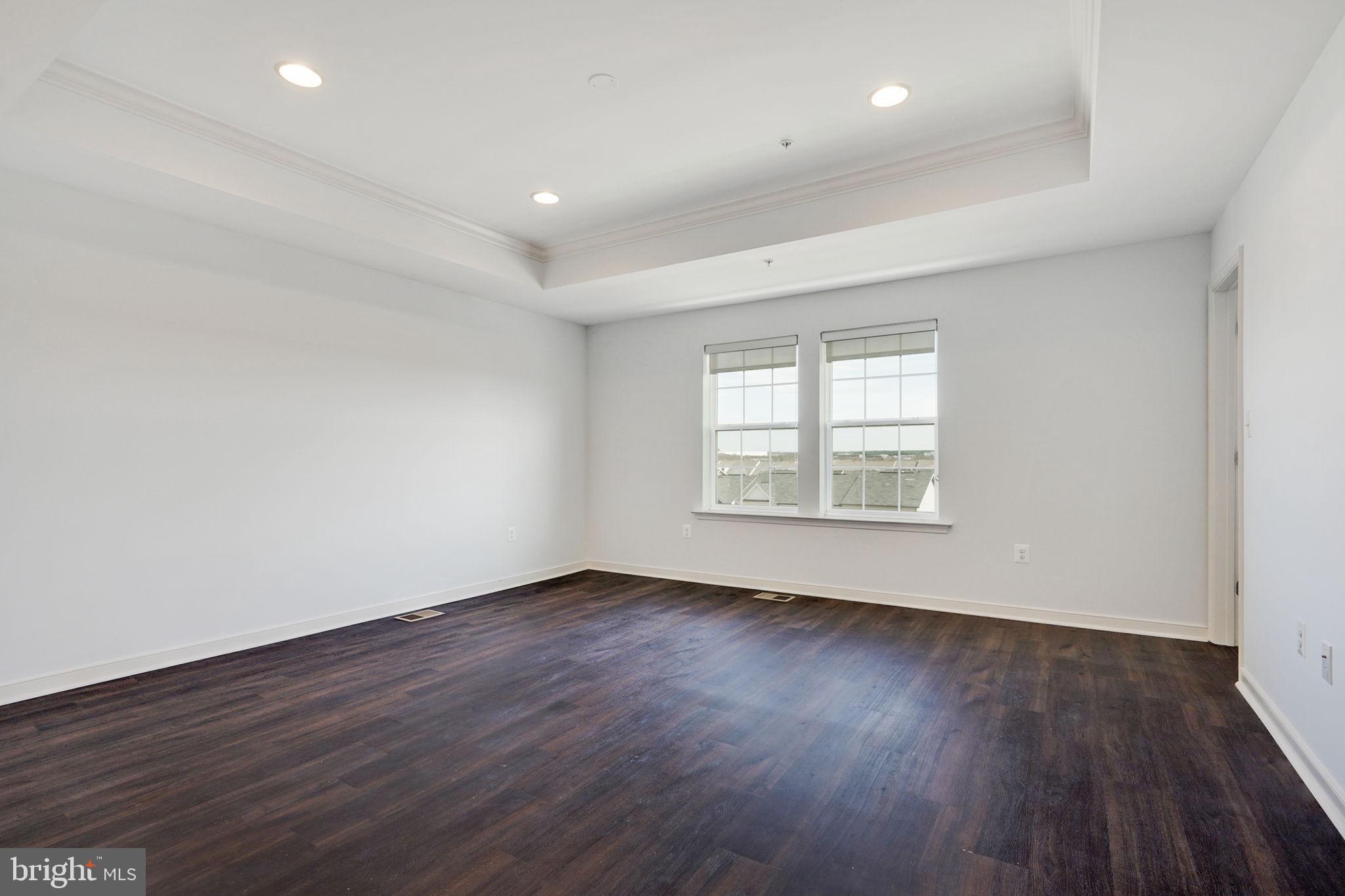 25584 Tolar Square Chantilly, VA 20152 - Photo 32 of 36