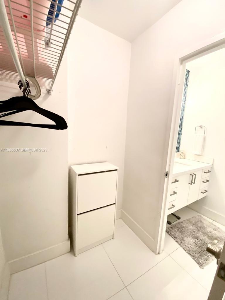 100 Lincoln Road, Unit 906 Miami Beach, FL 33139 - Photo 15 of 20