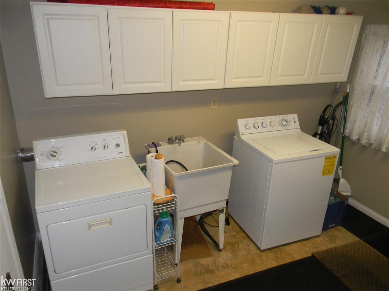 1521 North Seymour Road Flushing, MI 48433 - Photo 16 of 35 21545422-15.JPG