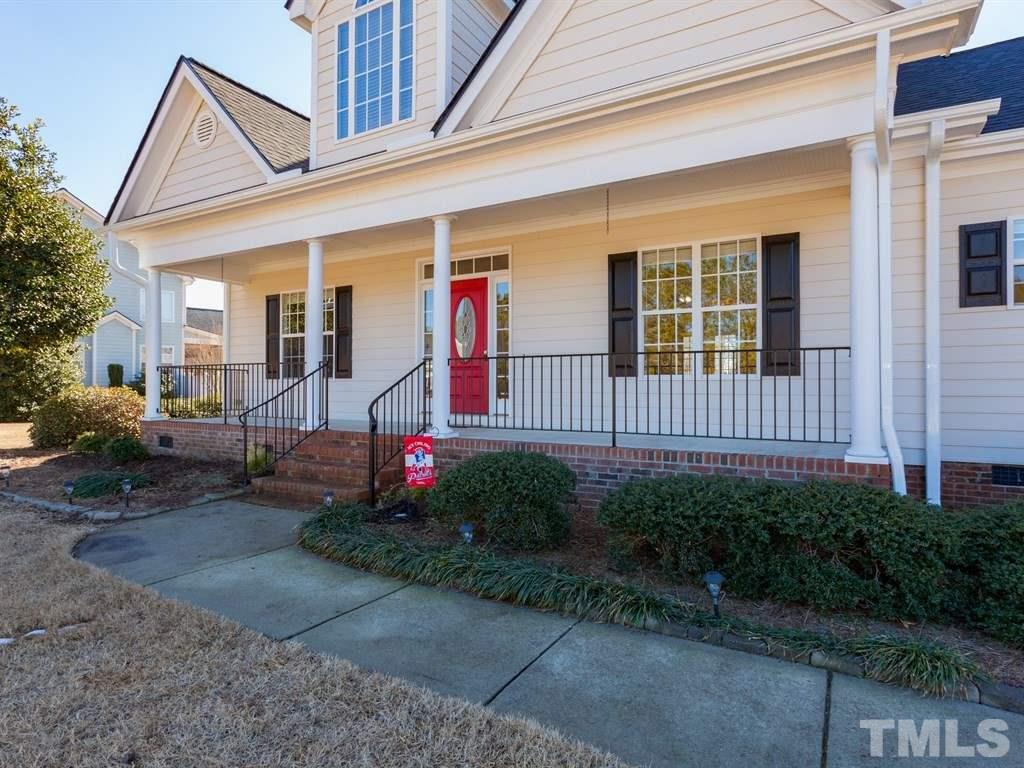 1017 Newburgh Circle Raleigh, NC 27603 - Photo 2 of 25 Gallery Image 2