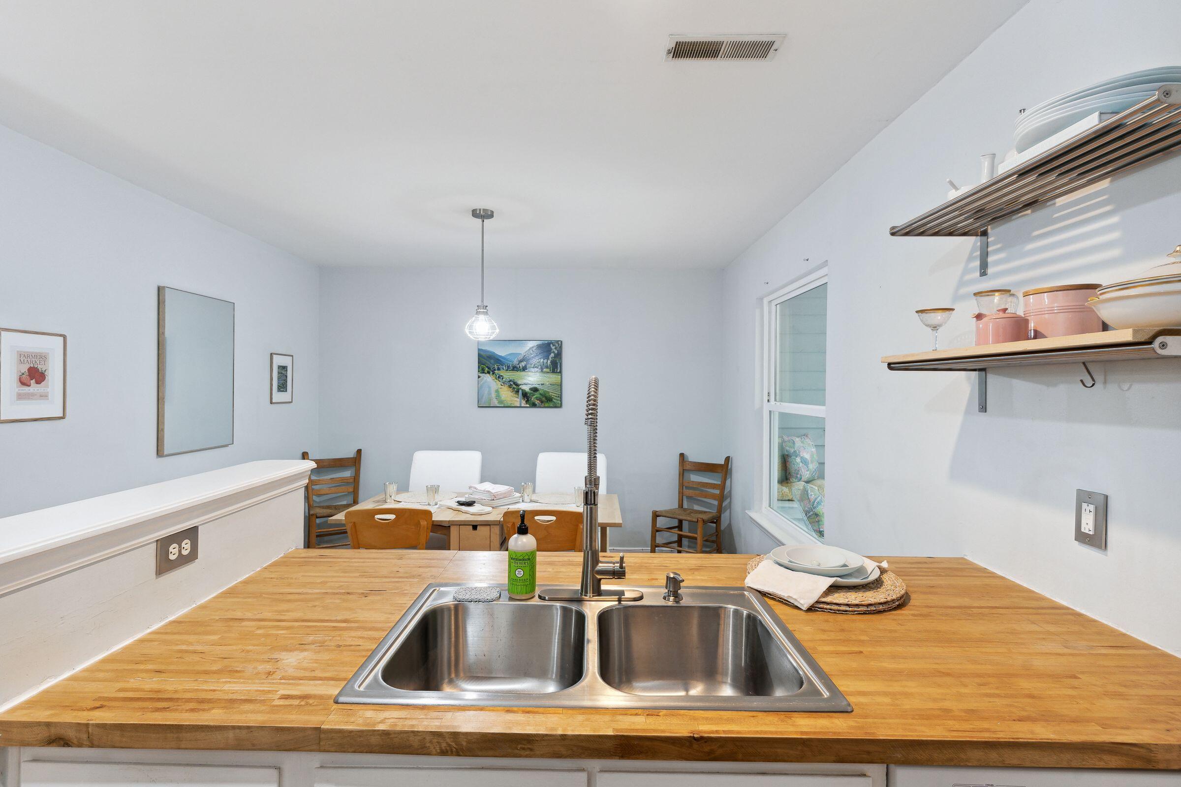 1733 Deer Path Drive Mount Pleasant, SC 29464 - Photo 9 of 31 Beautiful Countertops