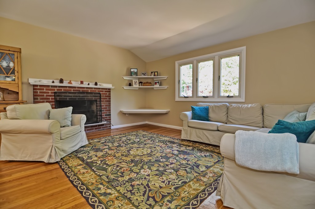 115 Larson Road Stoughton, MA 02072 - Photo 10 of 26 Gallery Image 10