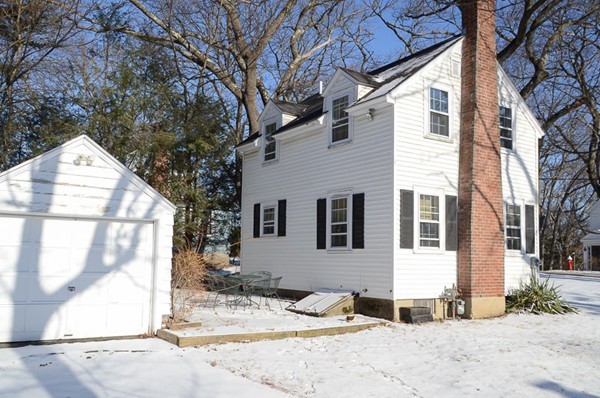 6 Fife Road Wellesley, MA 02481 - Photo 3 of 17