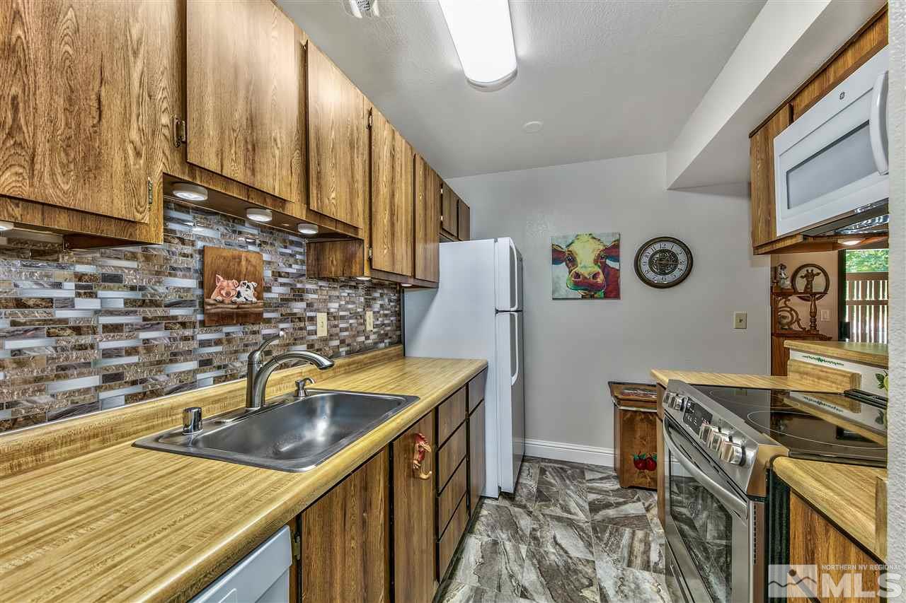 4582 Matich Drive Reno, NV 89502 - Photo 14 of 17 Photo 14
