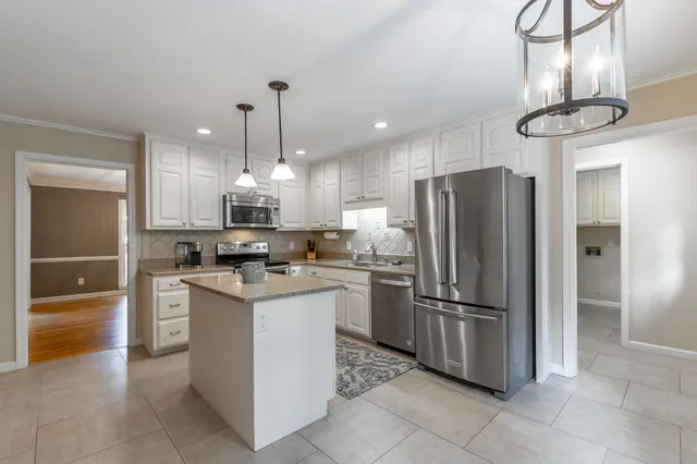 $835,000 | 15 Grayswood Hill Road, Signal Mountain, TN 37377