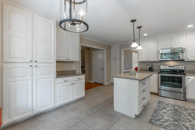 $835,000 | 15 Grayswood Hill Road, Signal Mountain, TN 37377