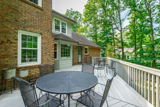 $835,000 | 15 Grayswood Hill Road, Signal Mountain, TN 37377