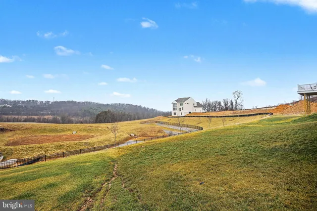 $824,499 | 802 Blake Drive, York, PA 17402