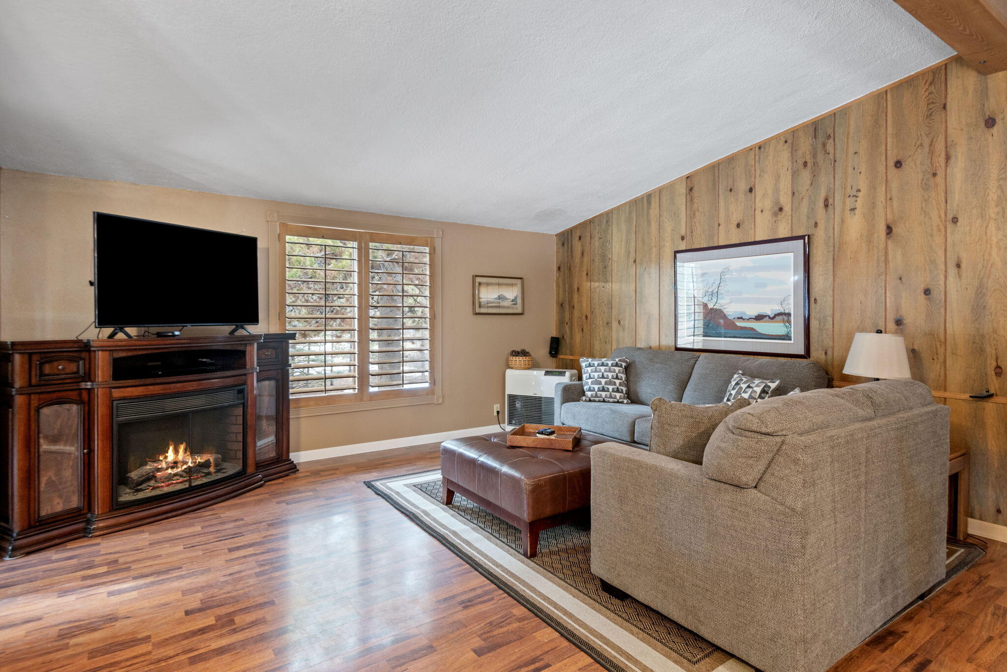 16842 Indigo Road Bend, OR 97707 - Photo 12 of 26 Living