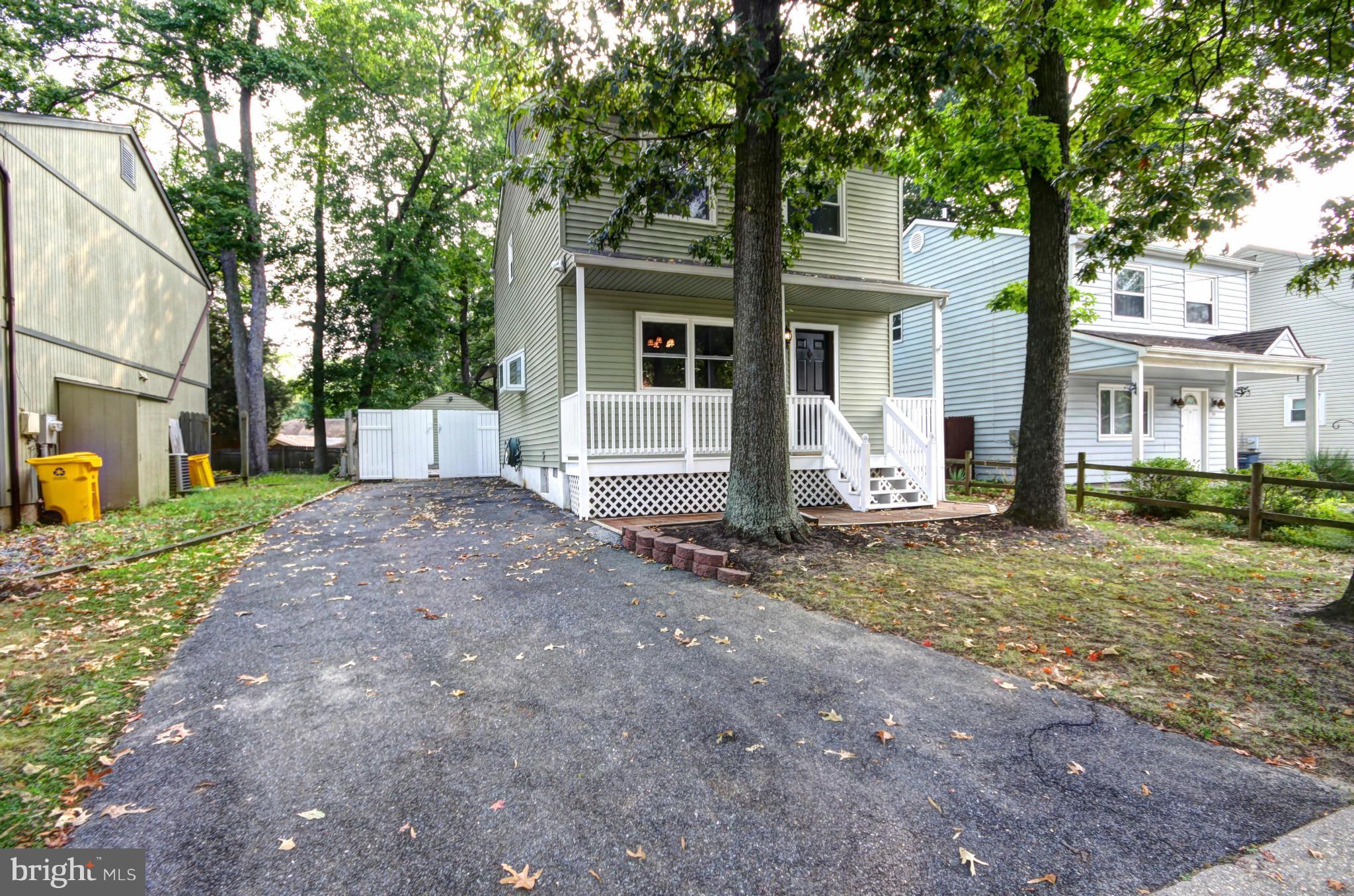 1621 Hilltop Road Edgewater, MD 21037 - Photo 2 of 27 Exterior (Front)