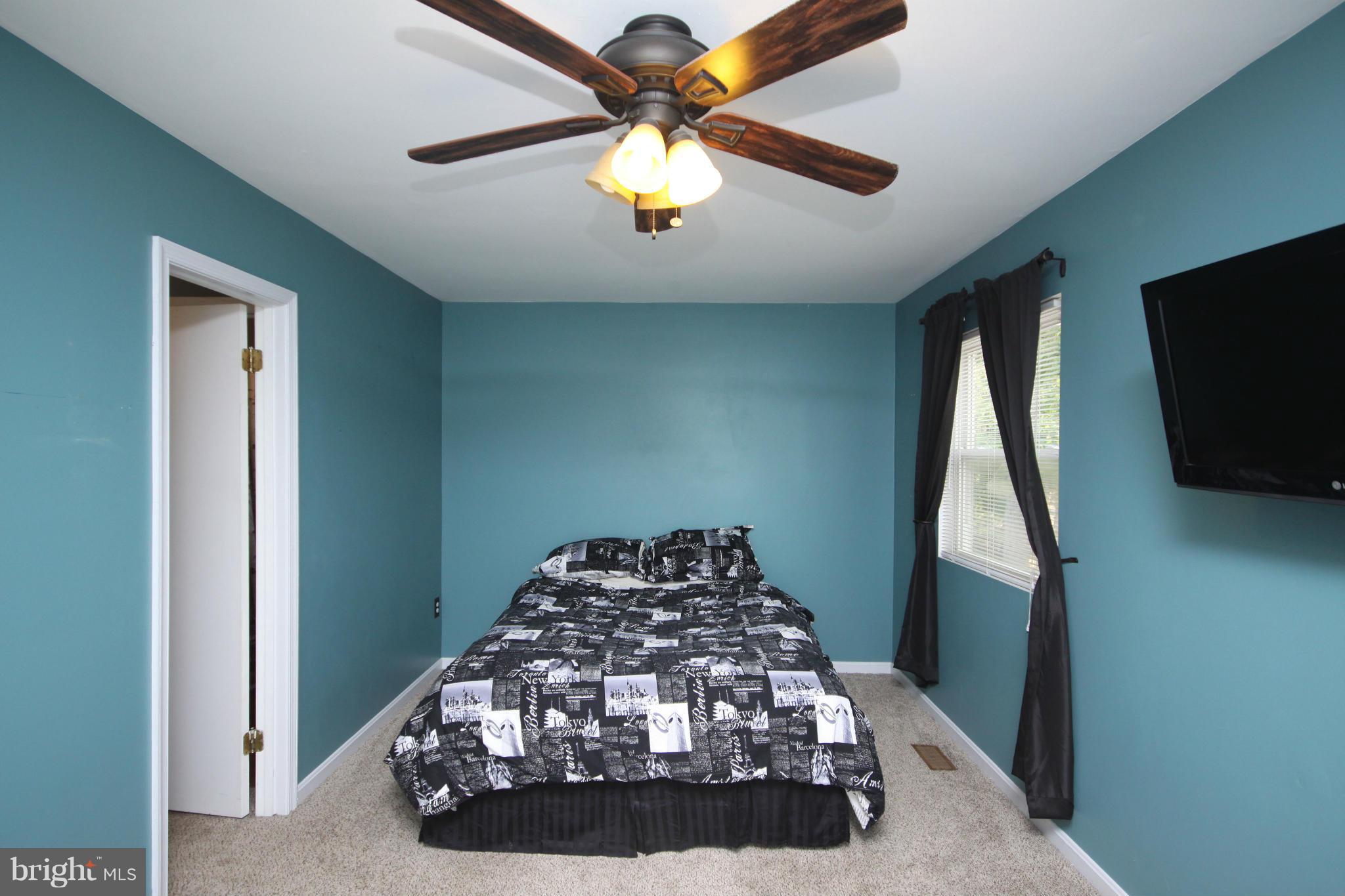 1621 Hilltop Road Edgewater, MD 21037 - Photo 16 of 27 Bedroom (Master)
