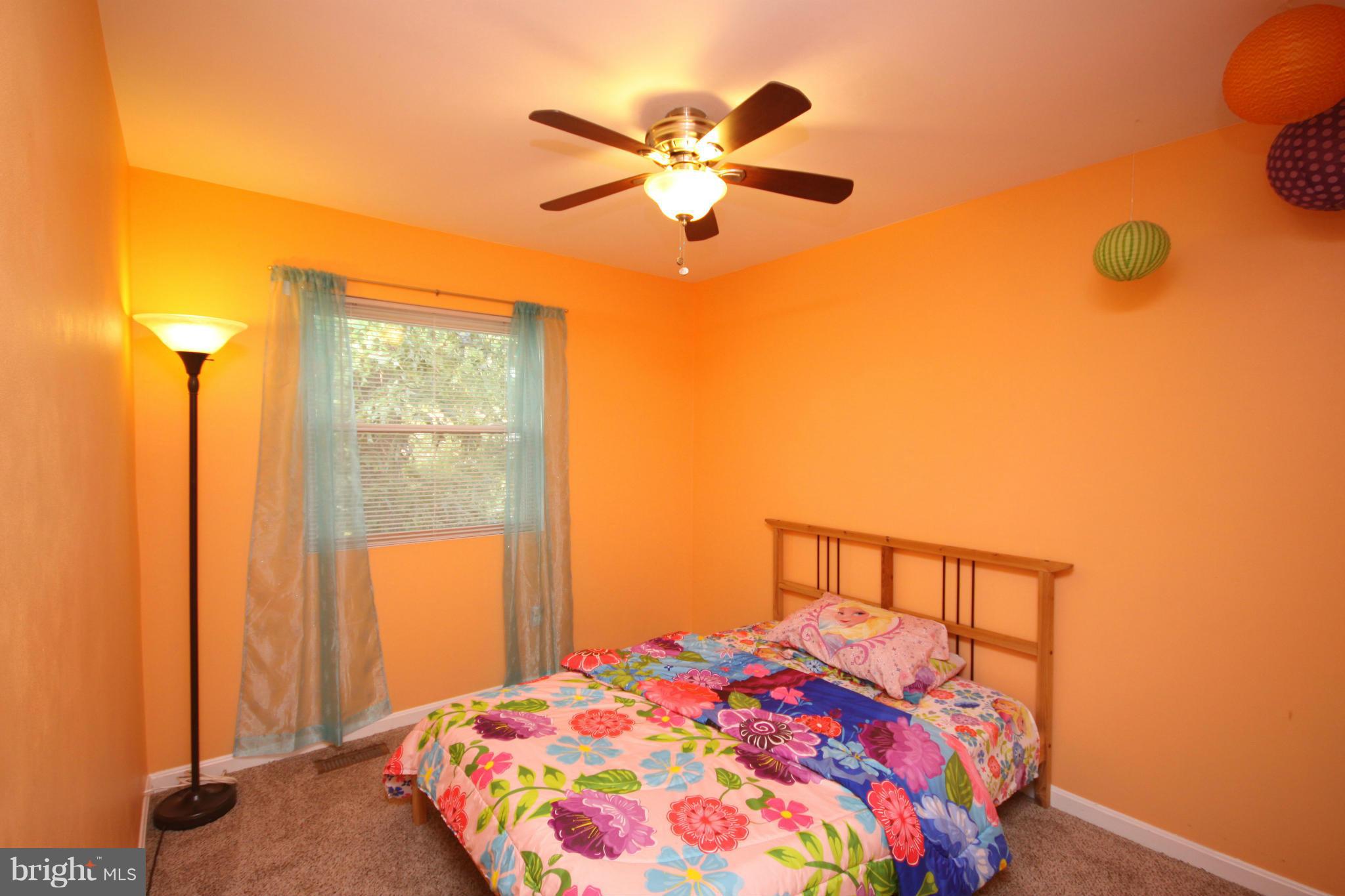 1621 Hilltop Road Edgewater, MD 21037 - Photo 19 of 27 Bedroom