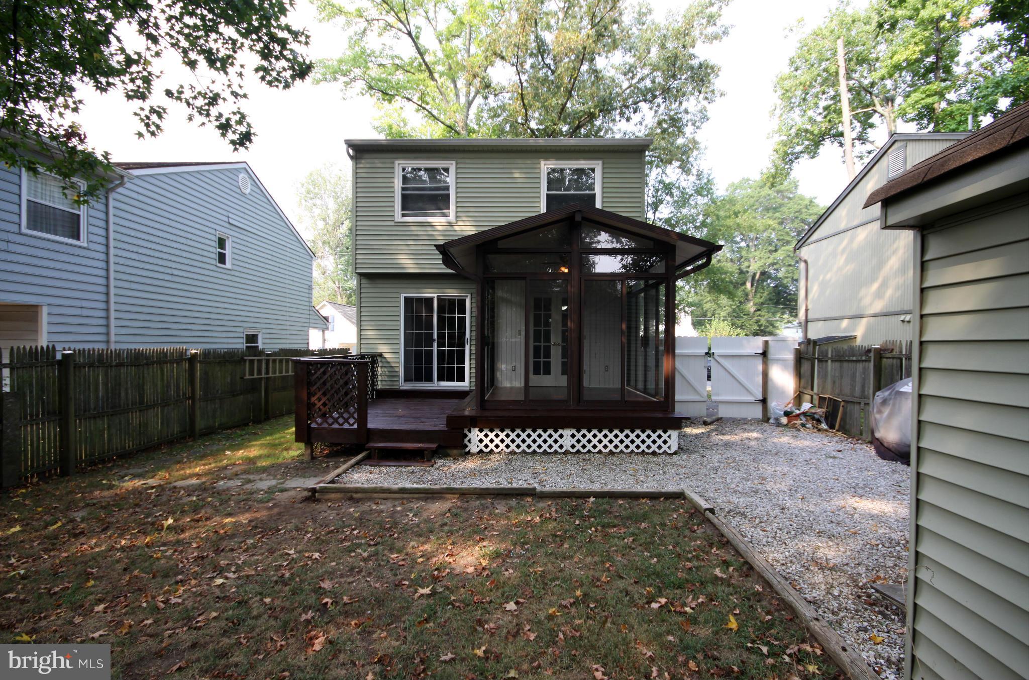 1621 Hilltop Road Edgewater, MD 21037 - Photo 5 of 27 Exterior (Rear)