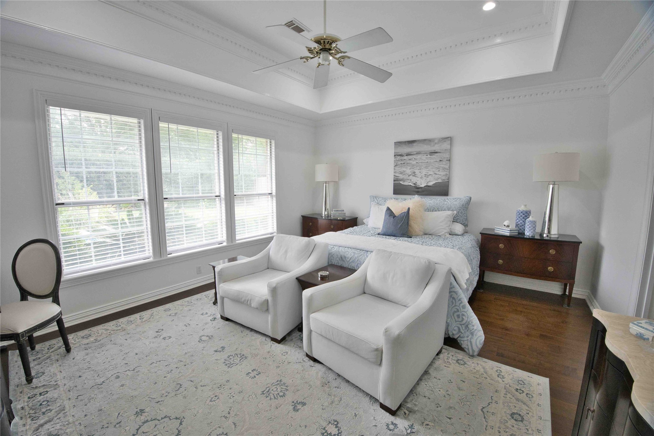 615 Timber Circle Houston, TX 77079 - Photo 8 of 13 Primary Bedroom
