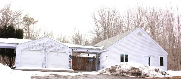 $485,000 | 810 Rockland Street, Rockport, ME 04856