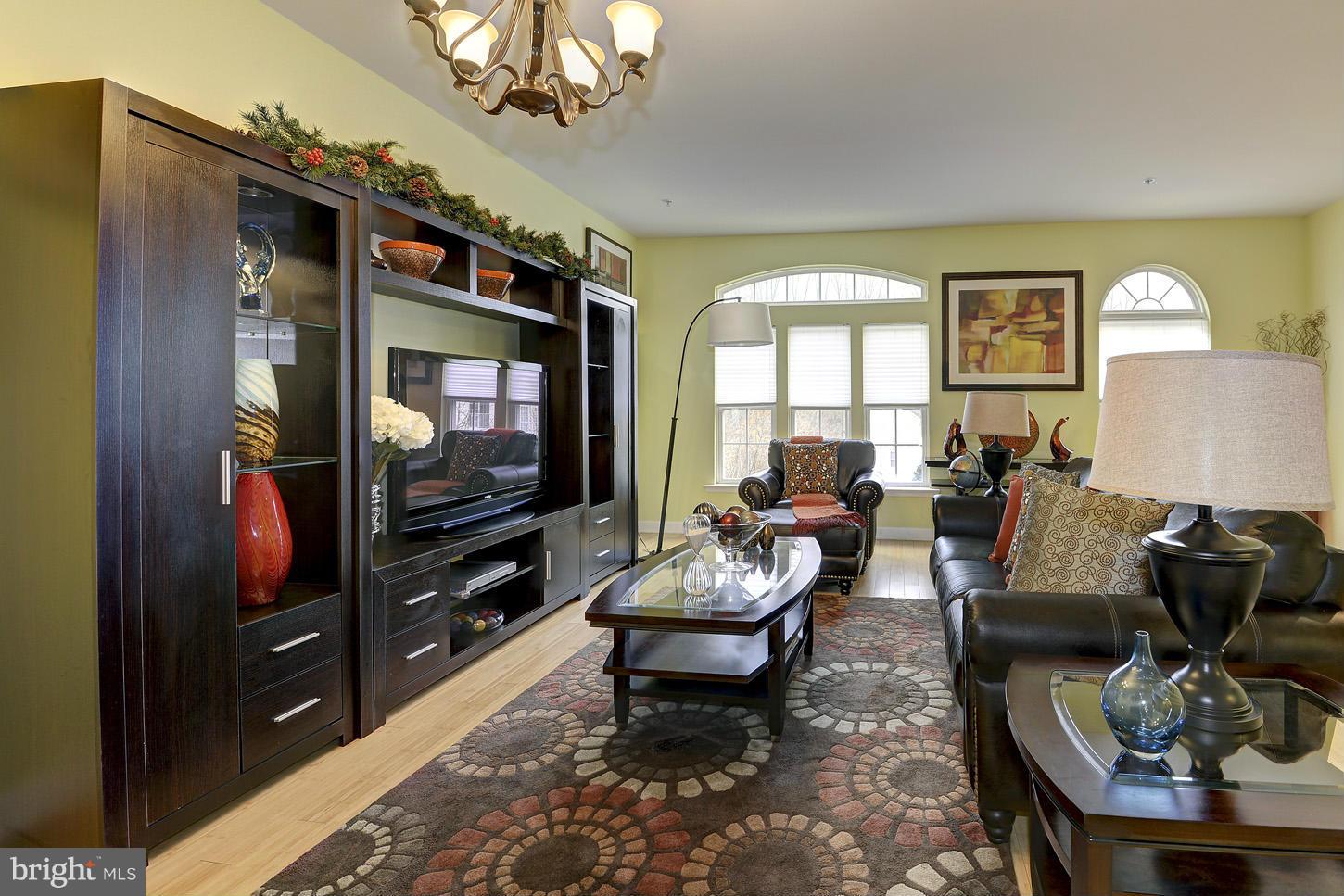 8202 Mississippi Road Laurel, MD 20724 - Photo 13 of 30 Living Room