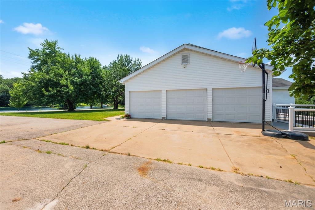 79 Meier Road Old Monroe, MO 63369 - Photo 5 of 77
