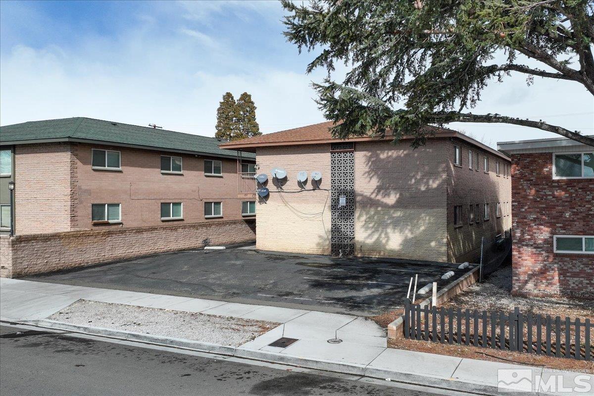 755 Moran Street Reno, NV 89502 - Photo 4 of 26