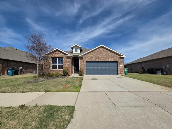 $2,295 | 2620 Empire Street, Denton, TX 76209