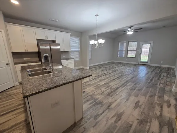 $2,295 | 2620 Empire Street, Denton, TX 76209