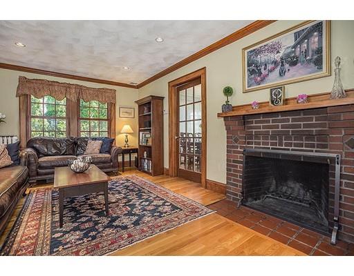 26 Oneida Road Winchester, MA 01890 - Photo 4 of 21 Gallery Image 4