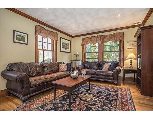 26 Oneida Road Winchester, MA 01890 - Photo 5 of 21 Gallery Image 5