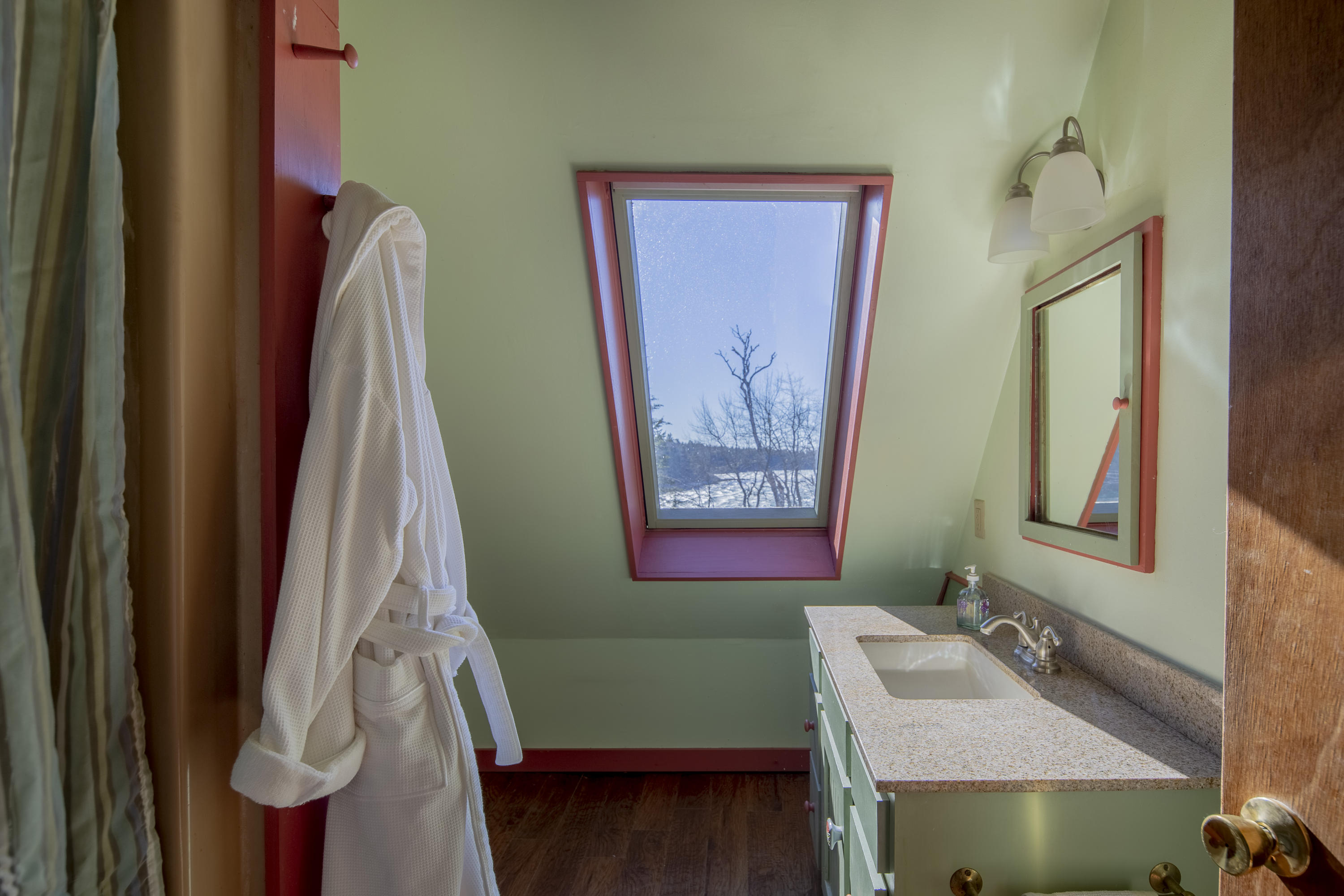 46 Teel Cove Road Tenants Harbor, ME 04860 - Photo 15 of 22 46TeelCove_TenantsHarbor_18_SS_print