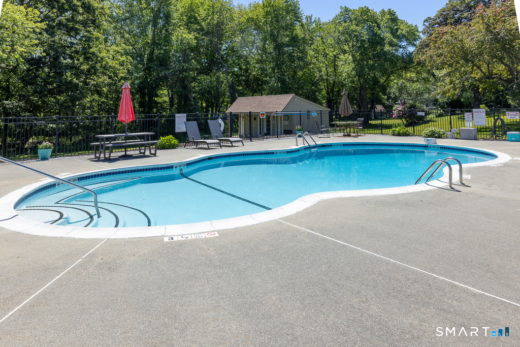 91 Riverview Road, Unit 8C East Lyme, CT 06357 - Photo 33 of 35