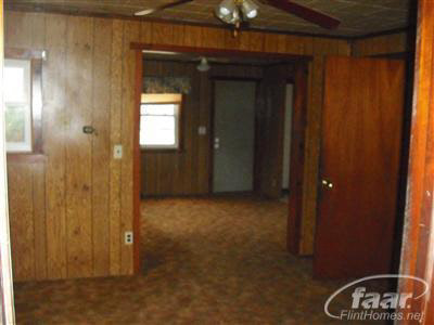 509 Spring Street Durand, MI 48429 - Photo 10 of 16 20110234-9.JPG