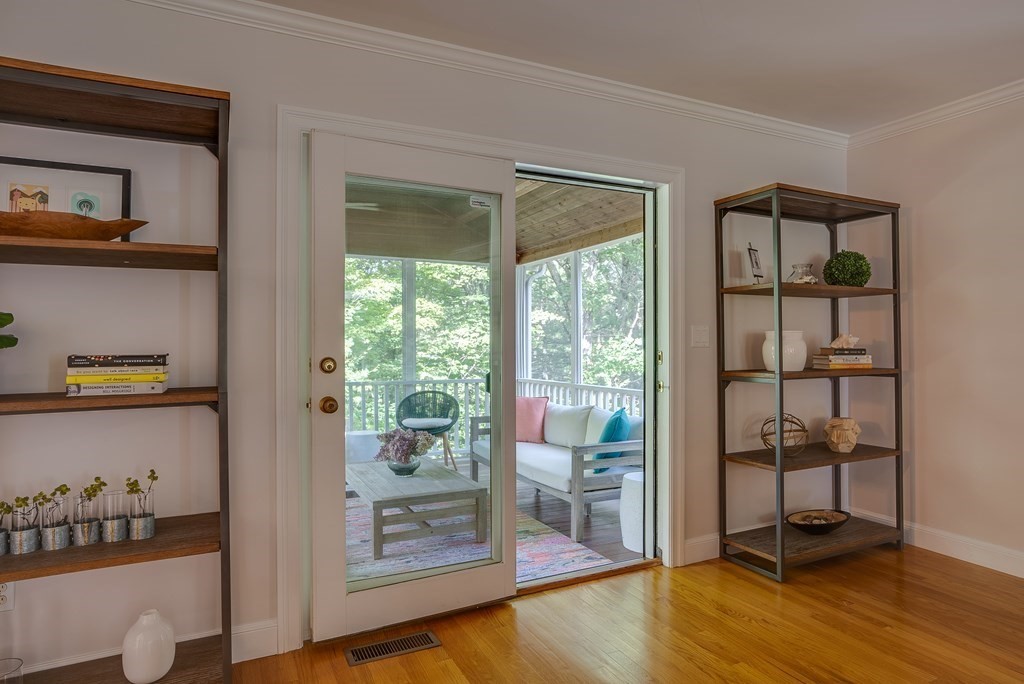 111 Rutland Street Carlisle, MA 01741 - Photo 6 of 33 Gallery Image 6