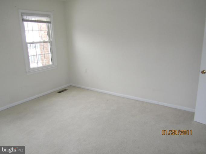 2886 Seminole Road Woodbridge, VA 22192 - Photo 4 of 6 Bedroom #1