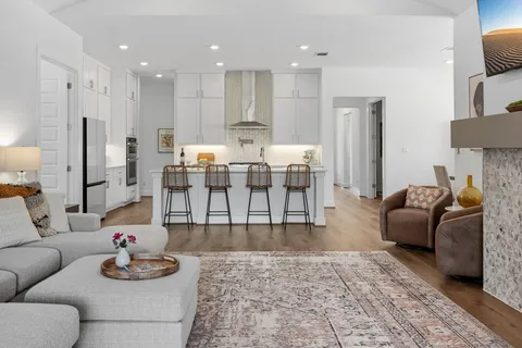 $765,000 | 306 Bridge Water Loop, Dripping Springs, TX 78620