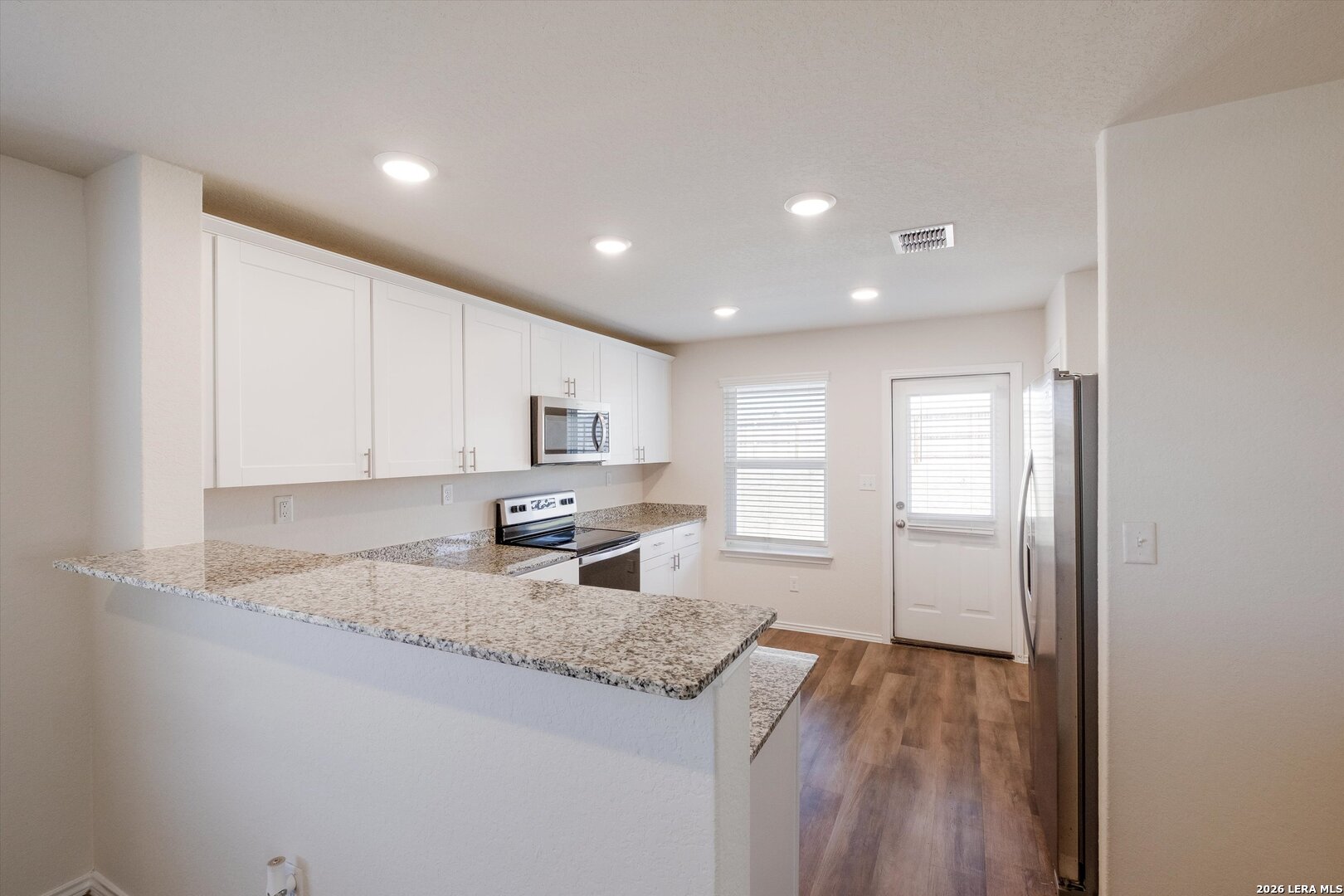 407 Forsythia New Braunfels, TX 78130 - Photo 11 of 32