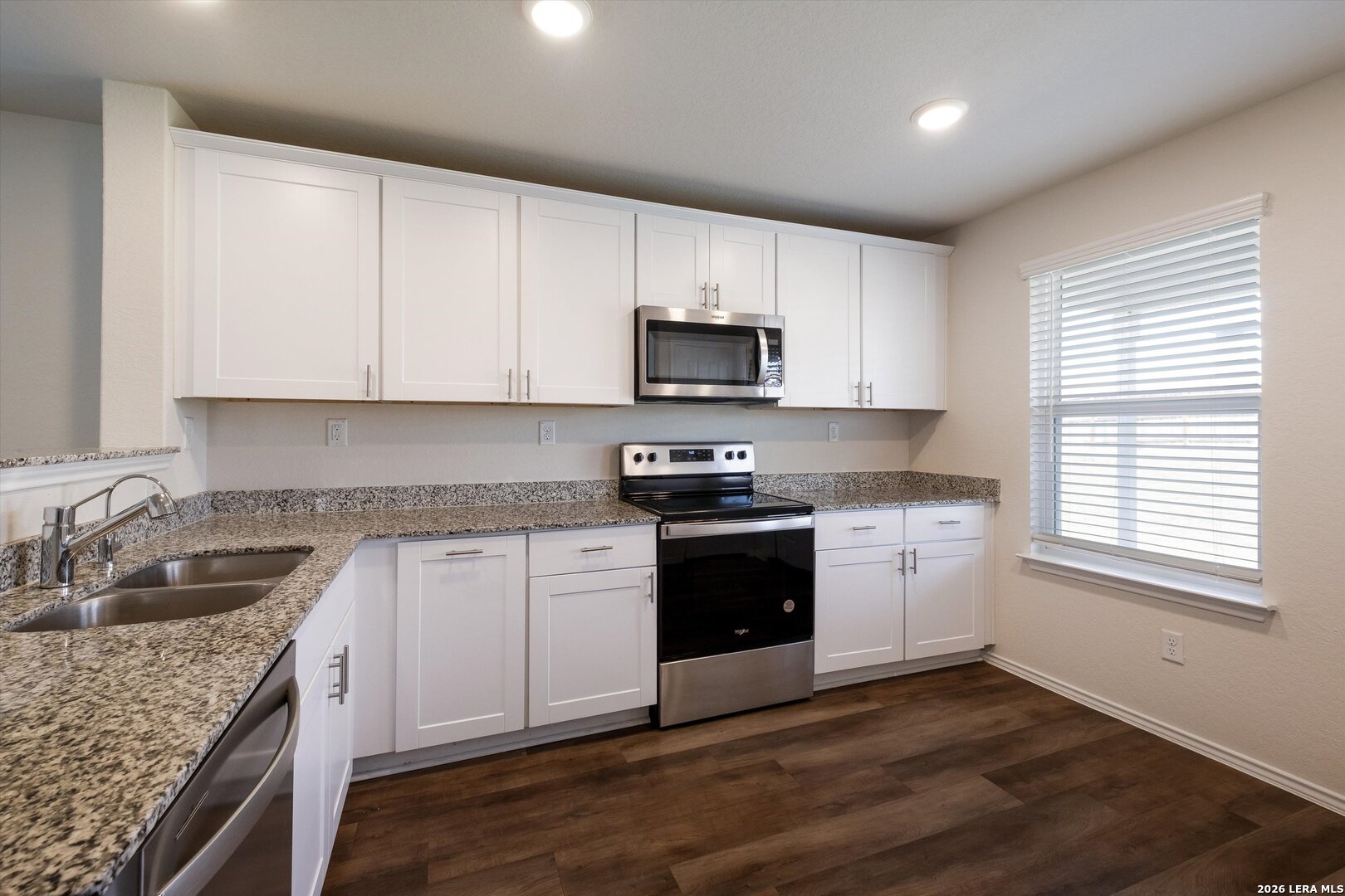 407 Forsythia New Braunfels, TX 78130 - Photo 12 of 32