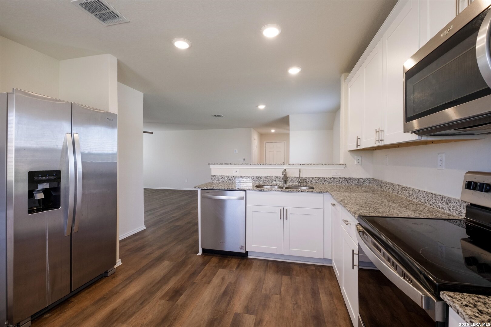 407 Forsythia New Braunfels, TX 78130 - Photo 15 of 32