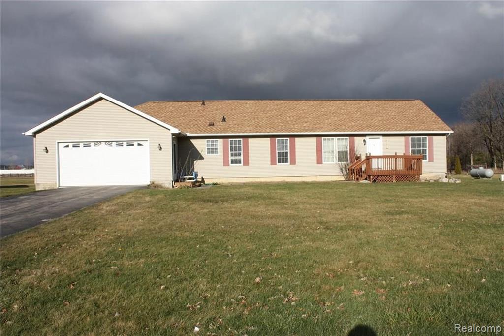 9418 Baldwin Road Gaines, MI 48436 - Photo 1 of 14
