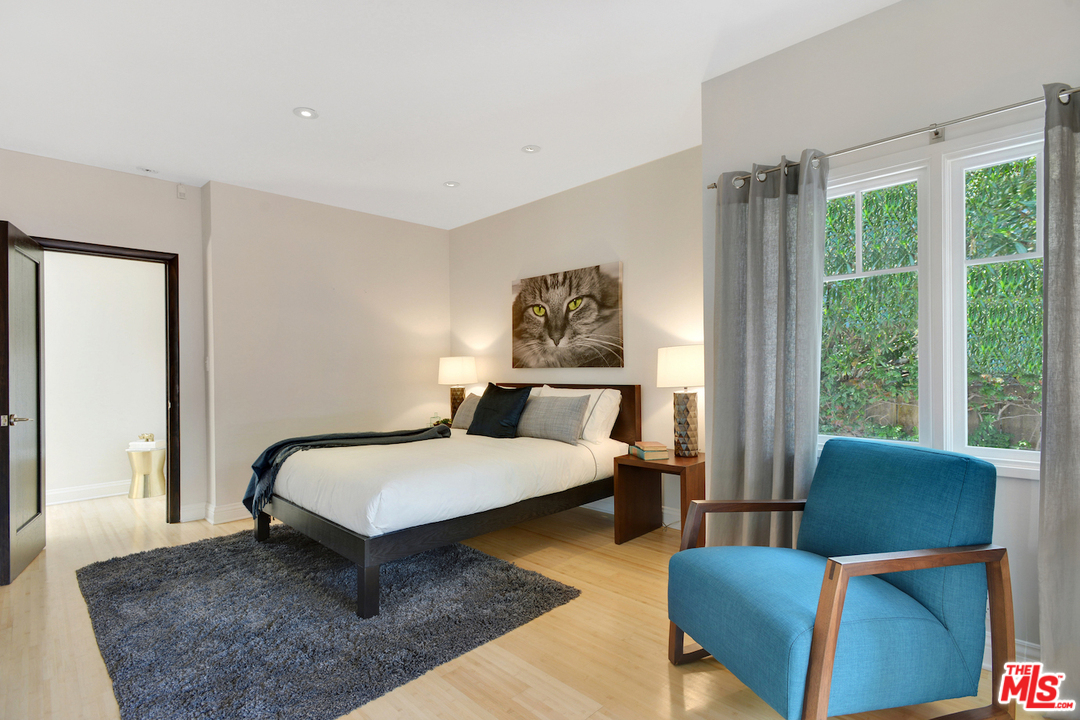 375 Sycamore Road Santa Monica, CA 90402 - Photo 20 of 47