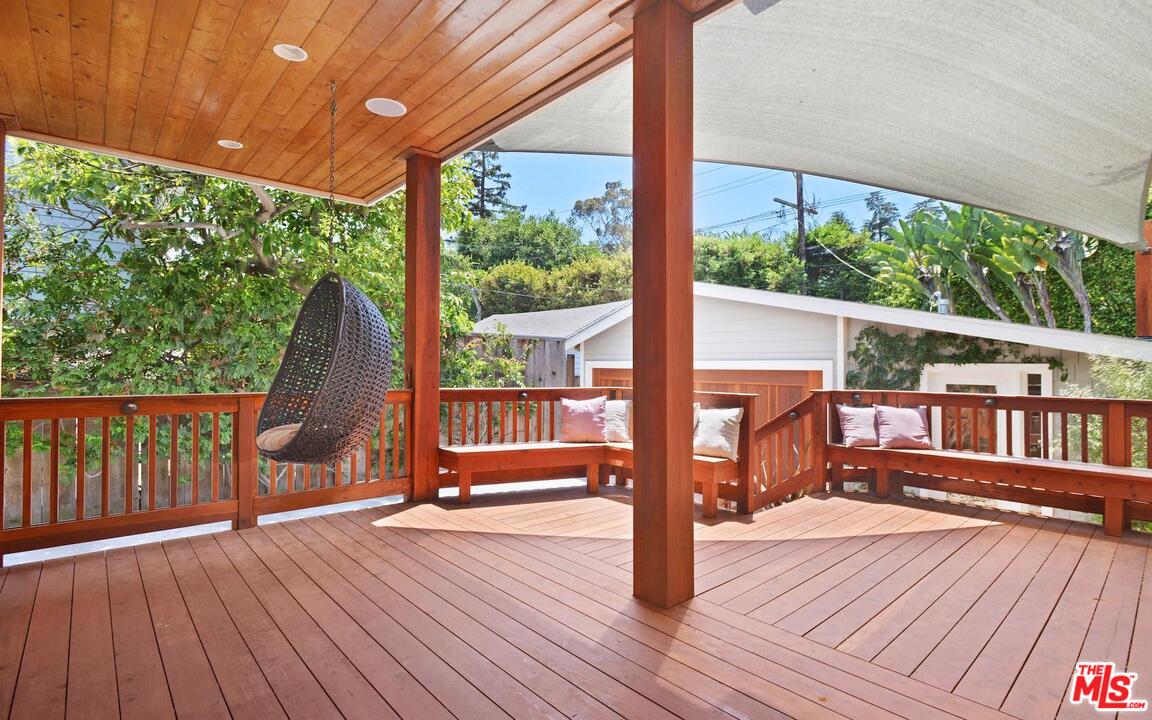 375 Sycamore Road Santa Monica, CA 90402 - Photo 34 of 47