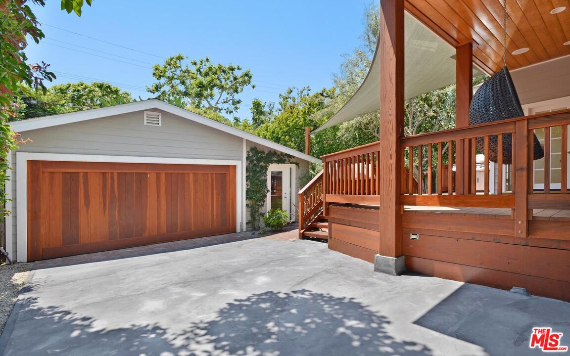 375 Sycamore Road Santa Monica, CA 90402 - Photo 37 of 47
