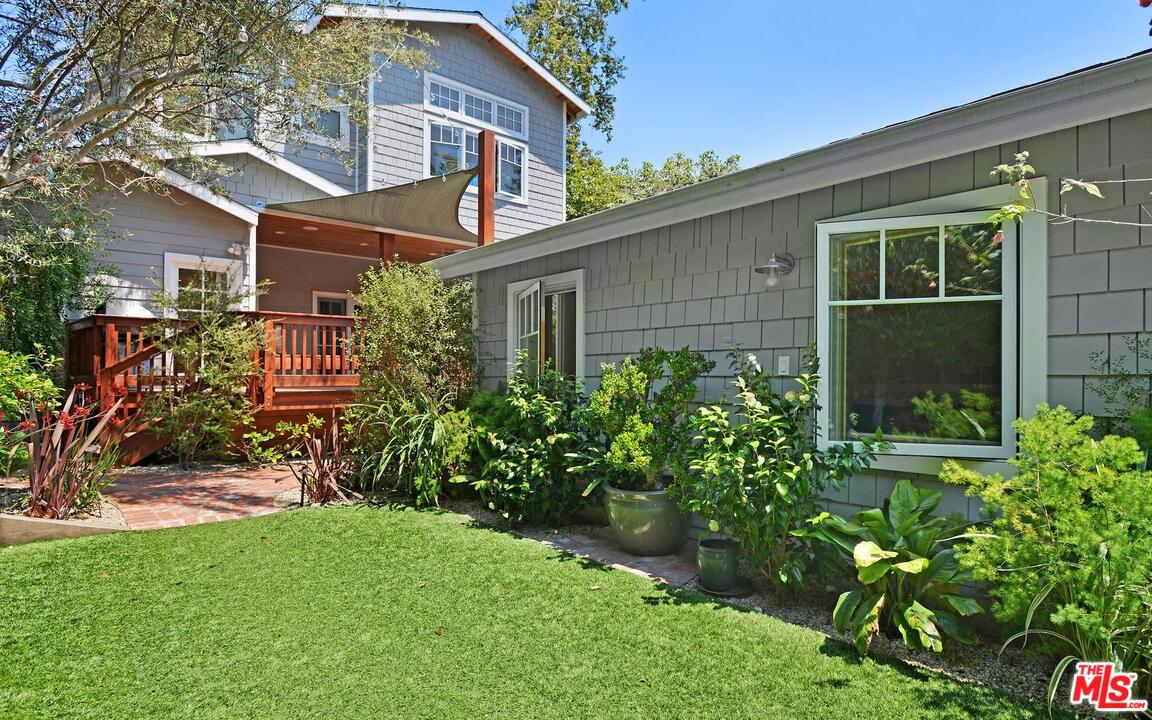 375 Sycamore Road Santa Monica, CA 90402 - Photo 38 of 47