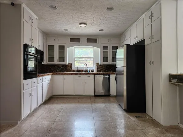 $2,950 | 2959 Pine Hill Drive, Kennesaw, GA 30144