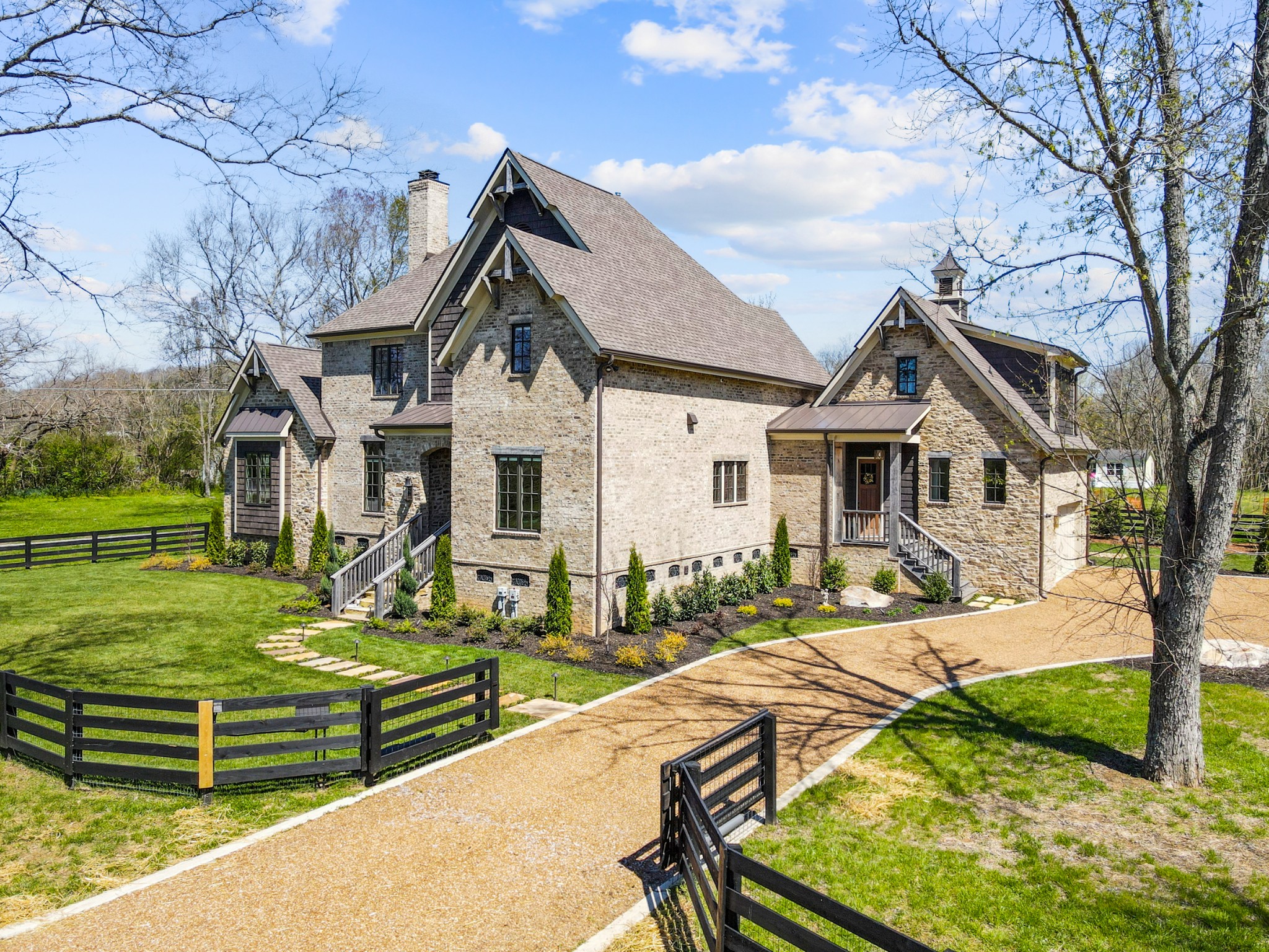 3330 Bailey Road Franklin, TN 37064 - Photo 21 of 37 a view of a house with backyard and sitting area