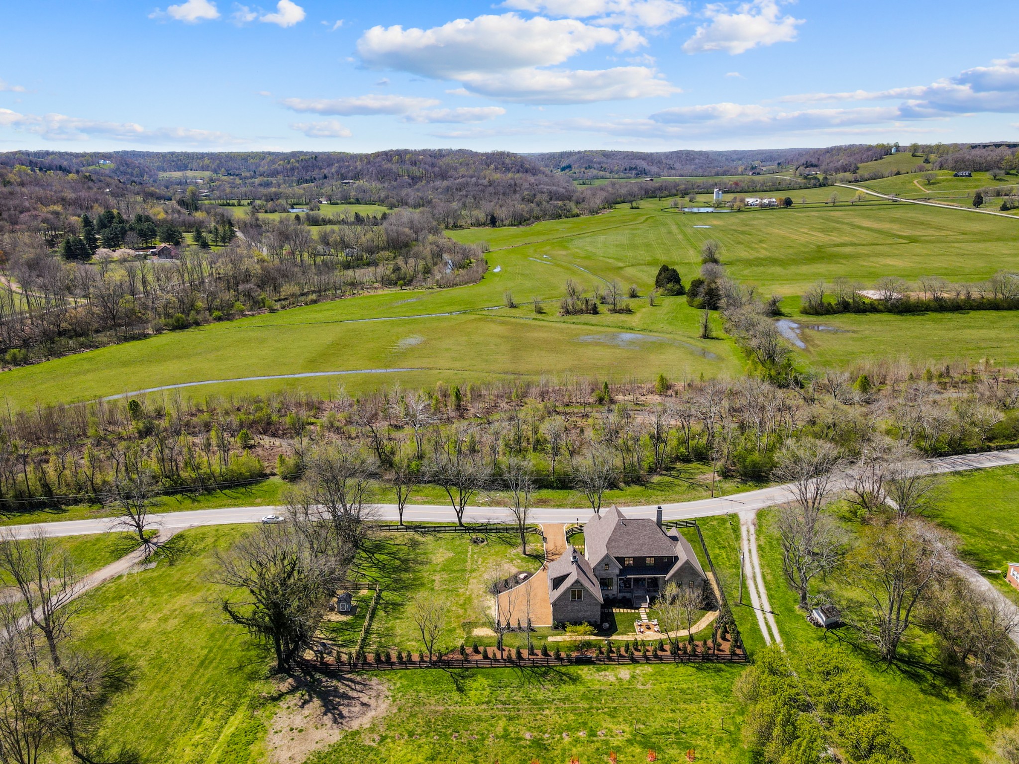 3330 Bailey Road Franklin, TN 37064 - Photo 35 of 37 a view of a city with an ocean