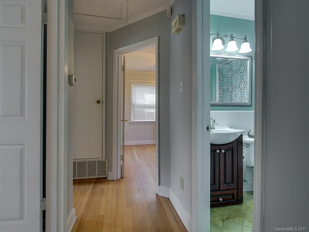 4353 Applegate Road Charlotte, NC 28209 - Photo 10 of 24