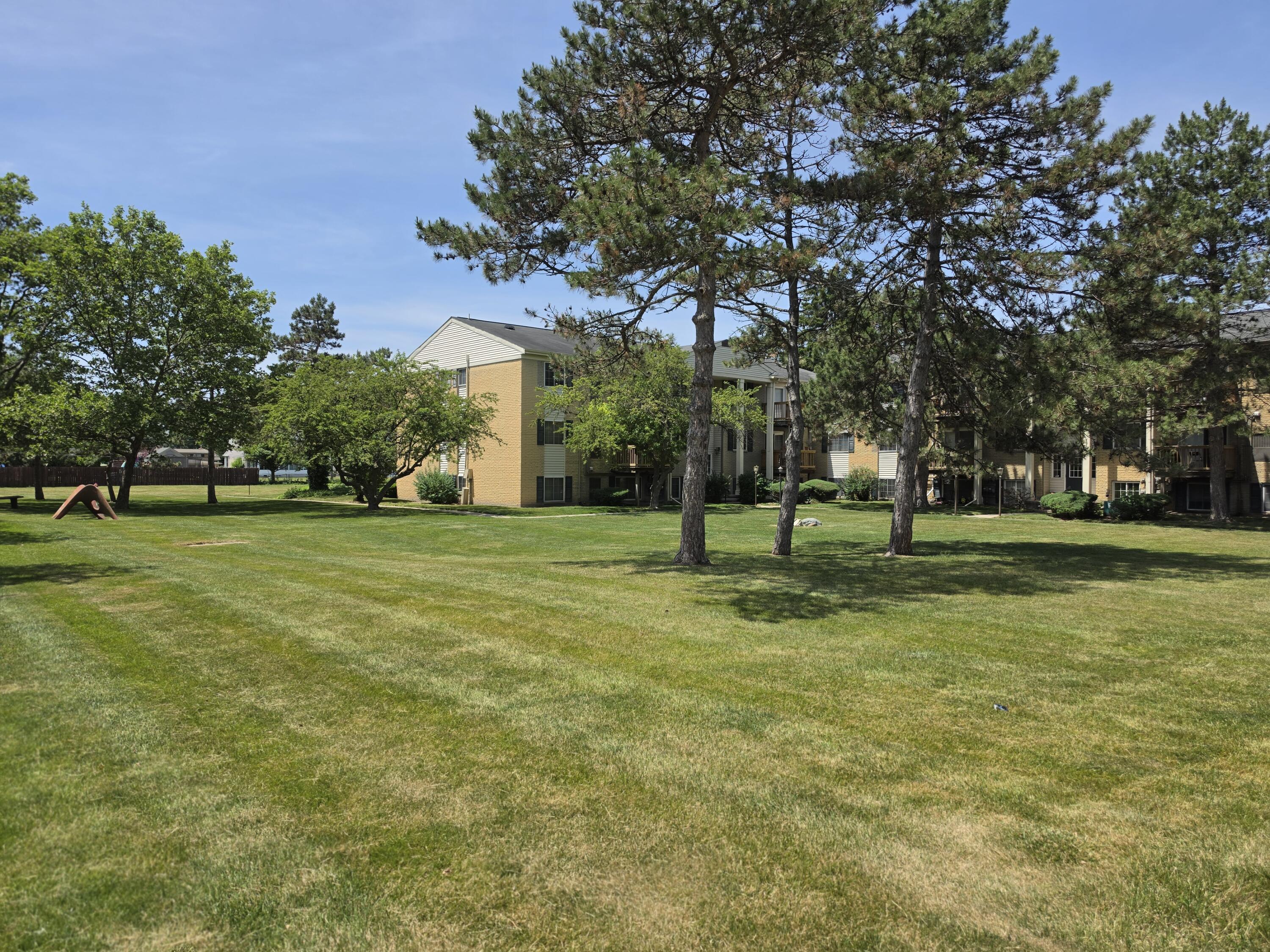 45290 Keding Street Utica, MI 48317 - Photo 23 of 24 17 (1)