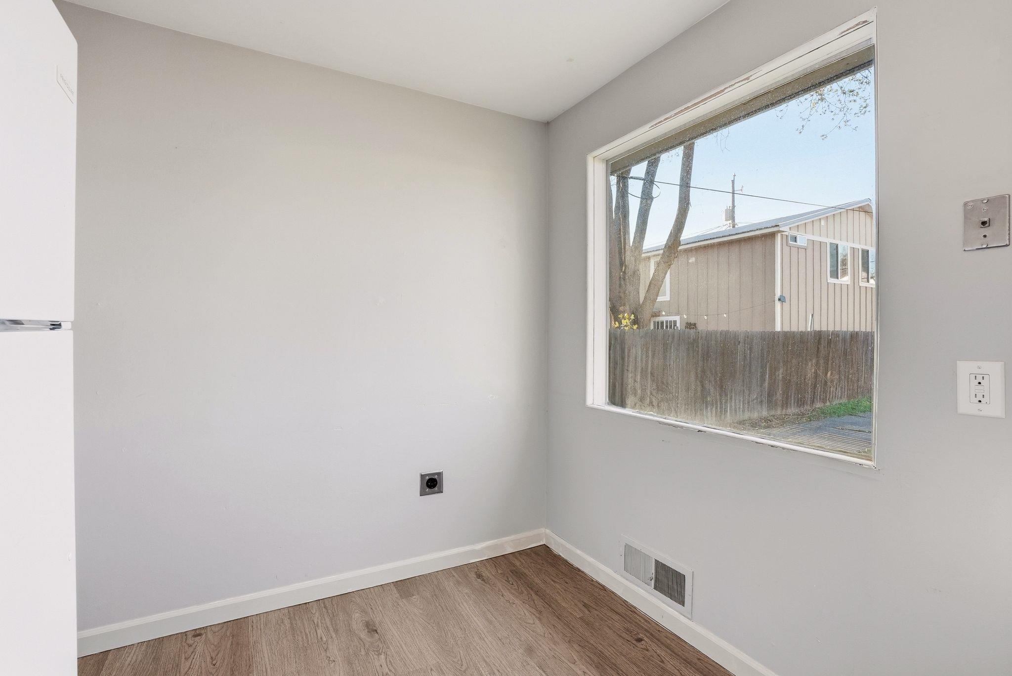 1123 West Decatur Avenue Spokane, WA 99205 - Photo 12 of 35